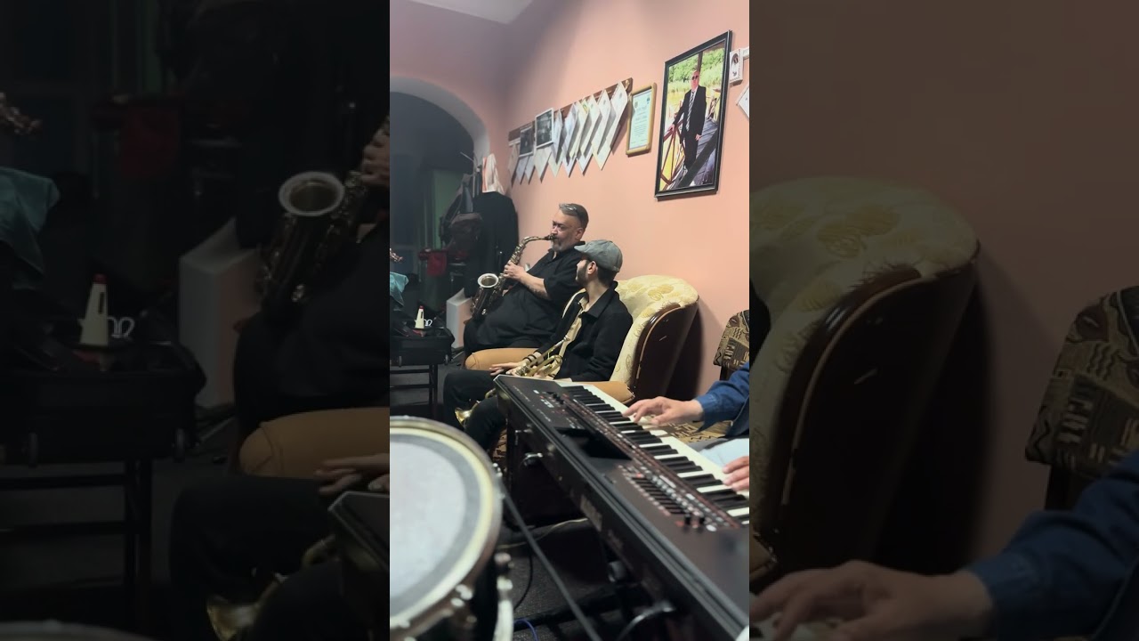 Mircea Gutanu & Vasile Tinei la o repetitie