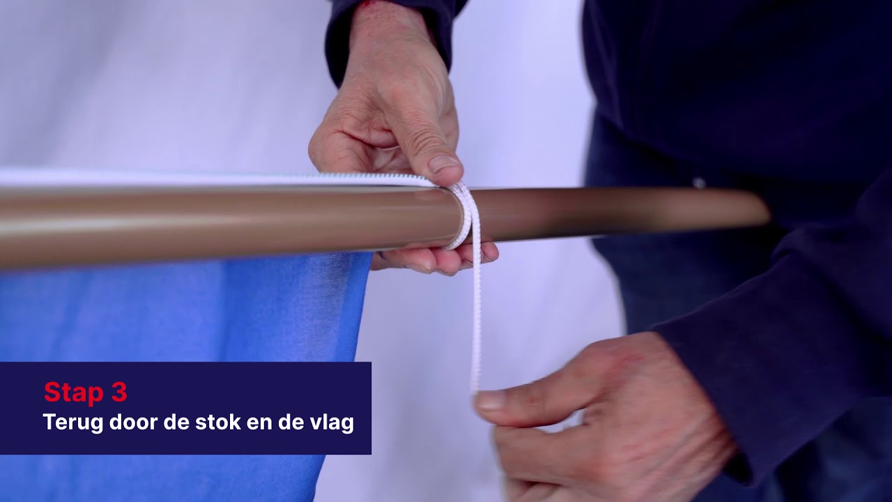 Hoe hijs je een vlag in een vlaggenstok?