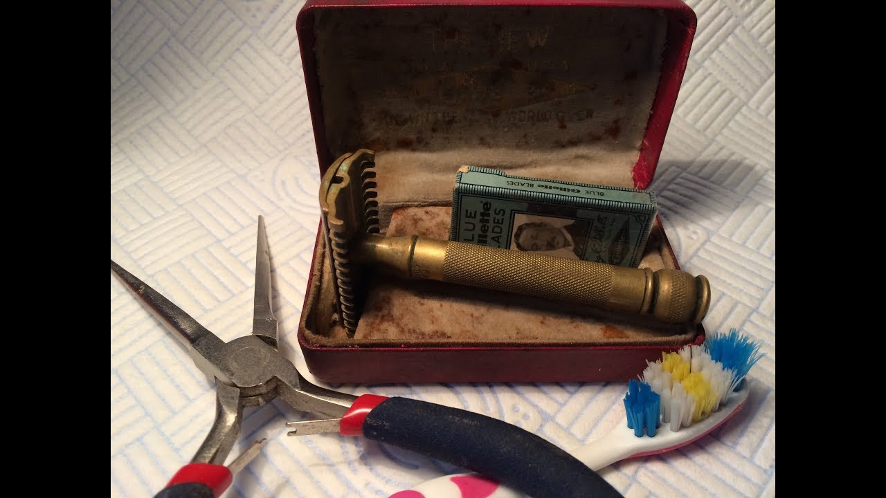 Gillette New Vintage Razor Clean & Polish