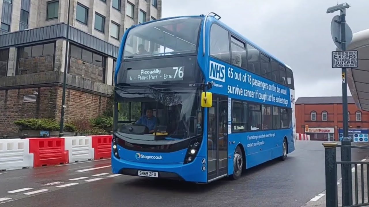 Buses in Oldham: 13/04/2023