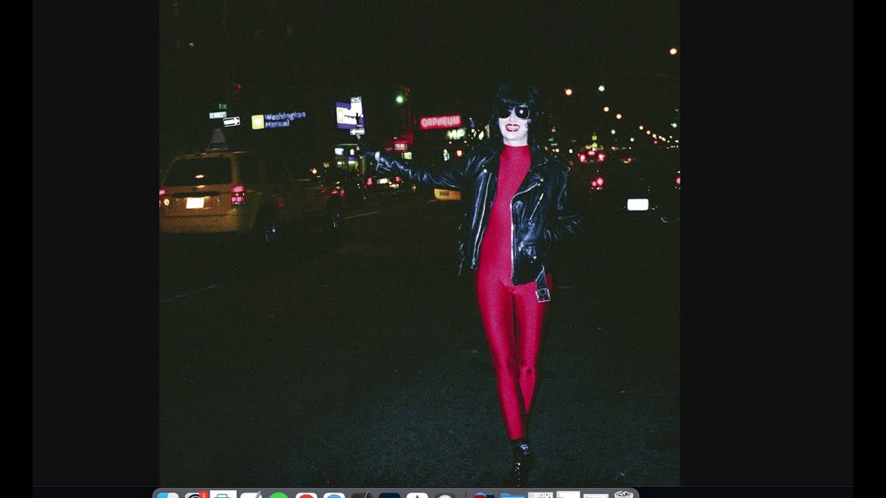 Yeah Yeah Yeahs - Sheena Is A Punk Rocker
