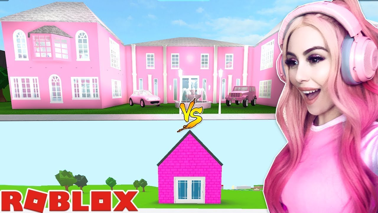 BIGGEST MANSION vs SMALLEST HOUSE IN BLOXBURG! I BUILT THE BIGGEST POSSIBLE MANSION!