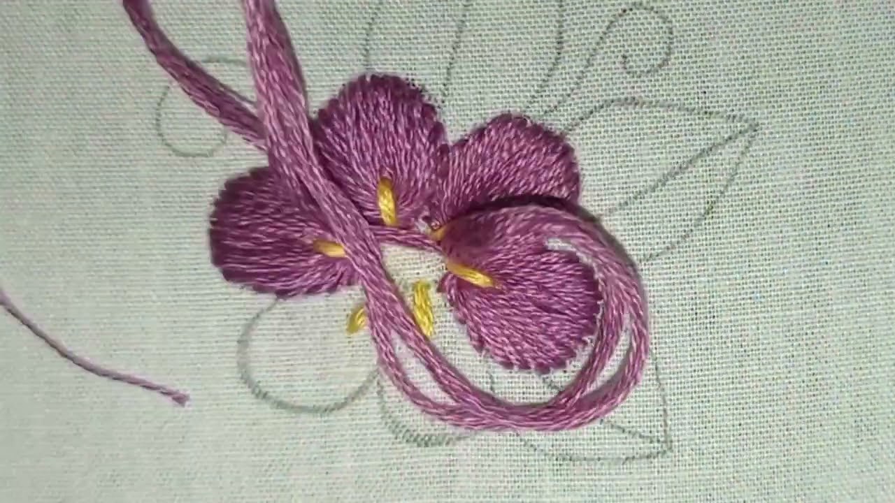 Easy flower design🌸🌸                l#beginnersstitch #flowerdesign #handmade #threadwork