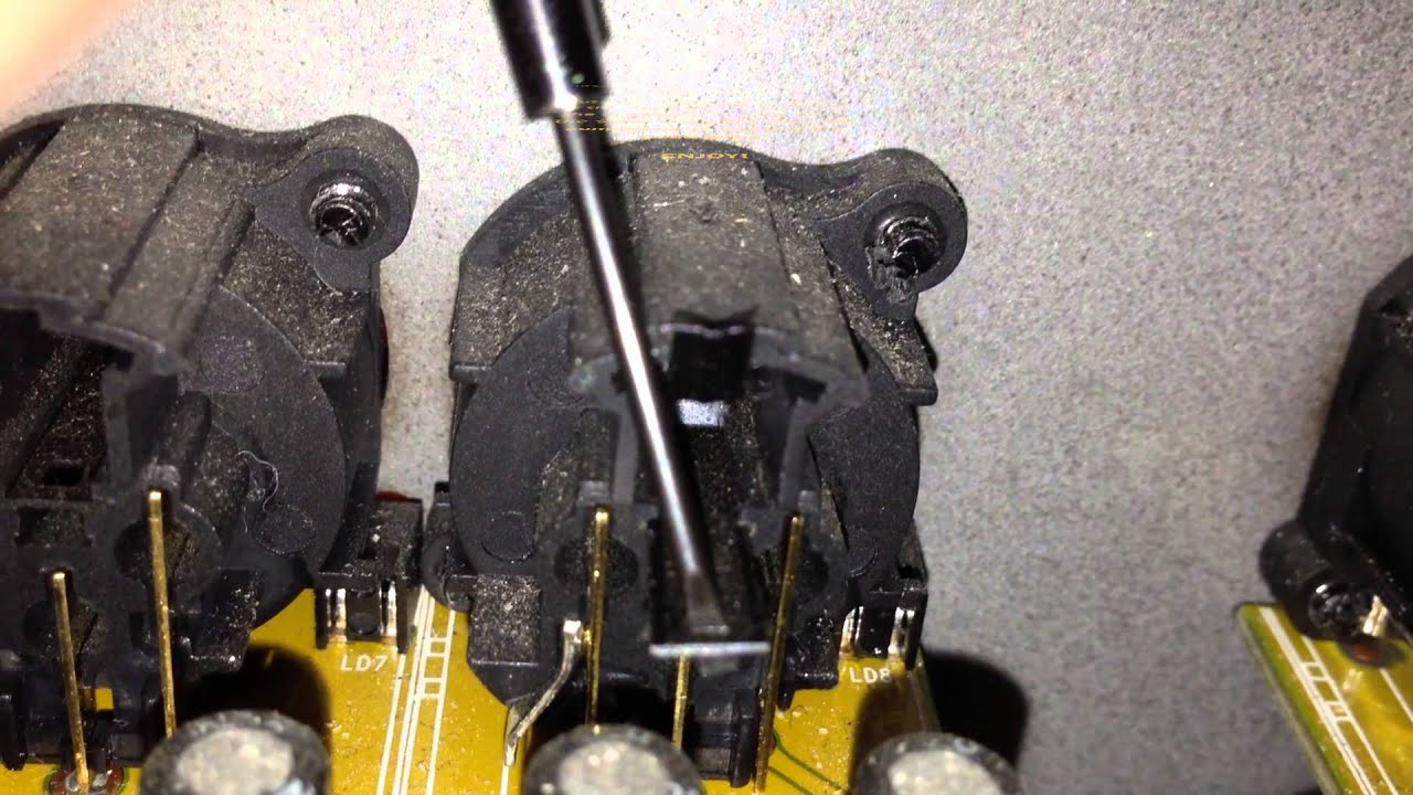 Remove XLR Latches