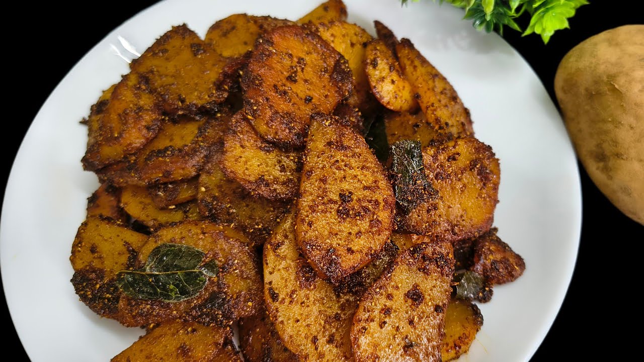 ஒட்டாமல் வர ( டிப்ஸ் ) உருளை கிழங்கு வறுவல் || Potato Fry Recipe in tamil || YAA