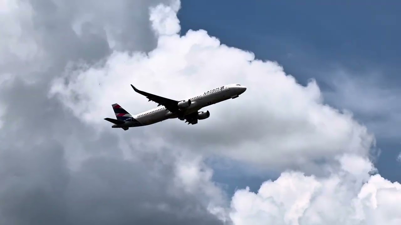 O ronco dos motores, na decolagem de 5 Aviões em Confins - 01/12/2025