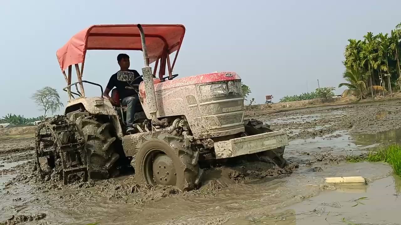 Mahindra yuvo tech puls 4x4 tractor video