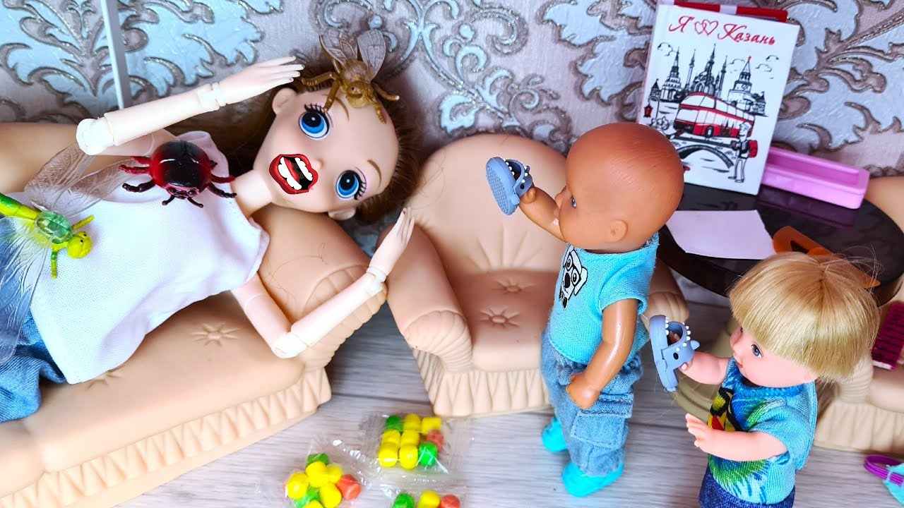 СЮРПРИЗЫ ПОКУПАЛИ - МАМУ НАПУГАЛИ😱😱КАТЯ и МАКС веселая семейка! Куклы Барби истории ДАРИНЕЛКА
