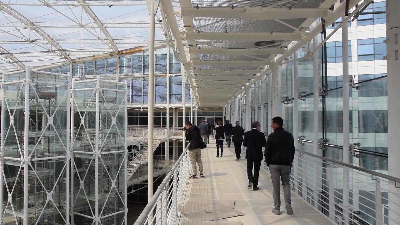 Nella nuova sede della Regione Puglia, errori progettuali e ritardi: 