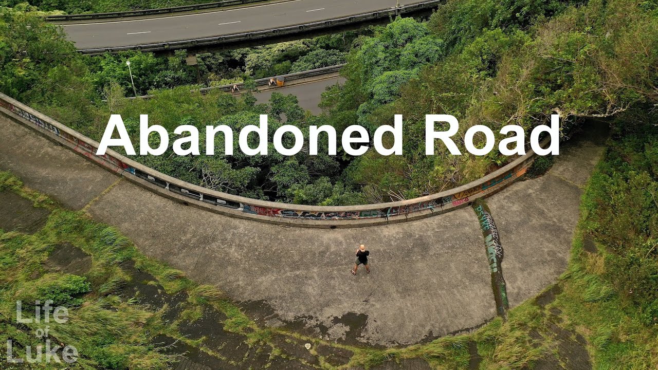An Abandoned Road: The Old Pali Highway