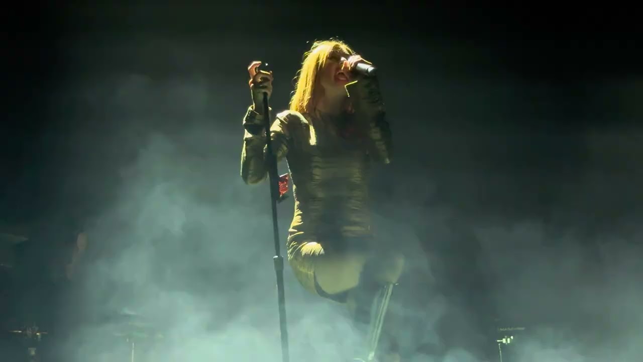 Phantogram - Black Out Days (Live) 4K