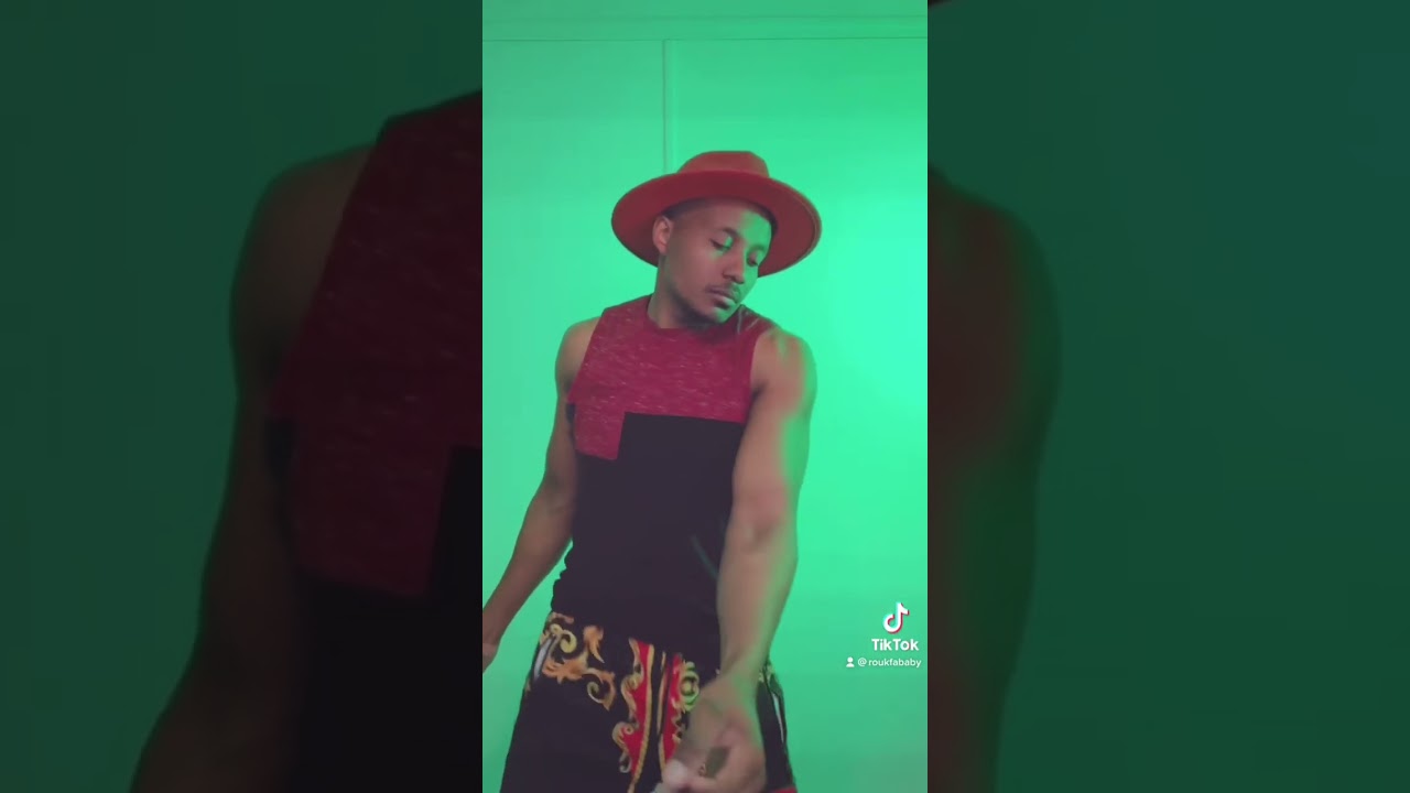 #&eacute;chauffement #routinematinale  #dehanch&eacute;😂😂 #rumbacongolaise #shortsyoutube #pourtoi #danse