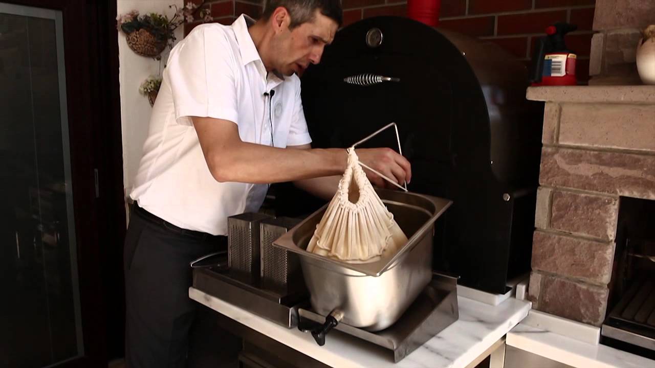 Evde Beyaz Peynir Yapımı