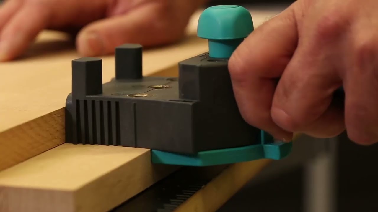 WoIfcraft• Dowelmaster Dowelling Jig | Screwfix