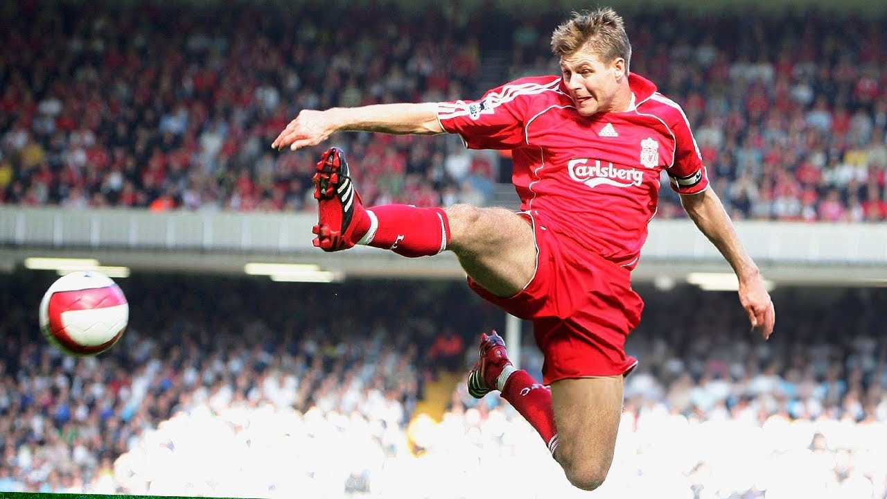 Steven Gerrard Made Football Look Easy 🤩