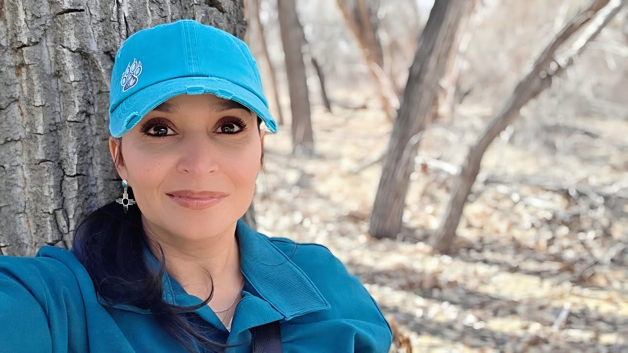 What birds live in the Rio Grande Bosque? 