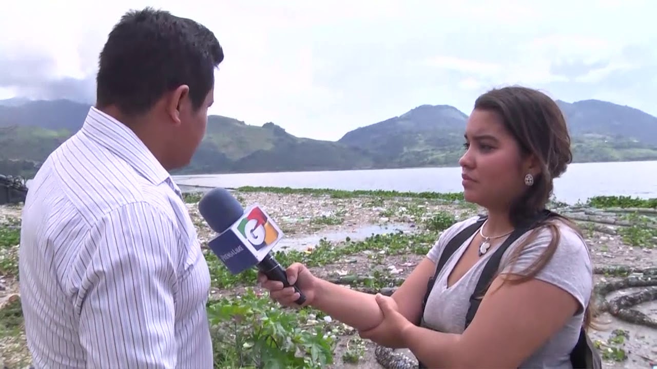 Lluvia arrastra toneladas de basura al Lago de Amatitlán