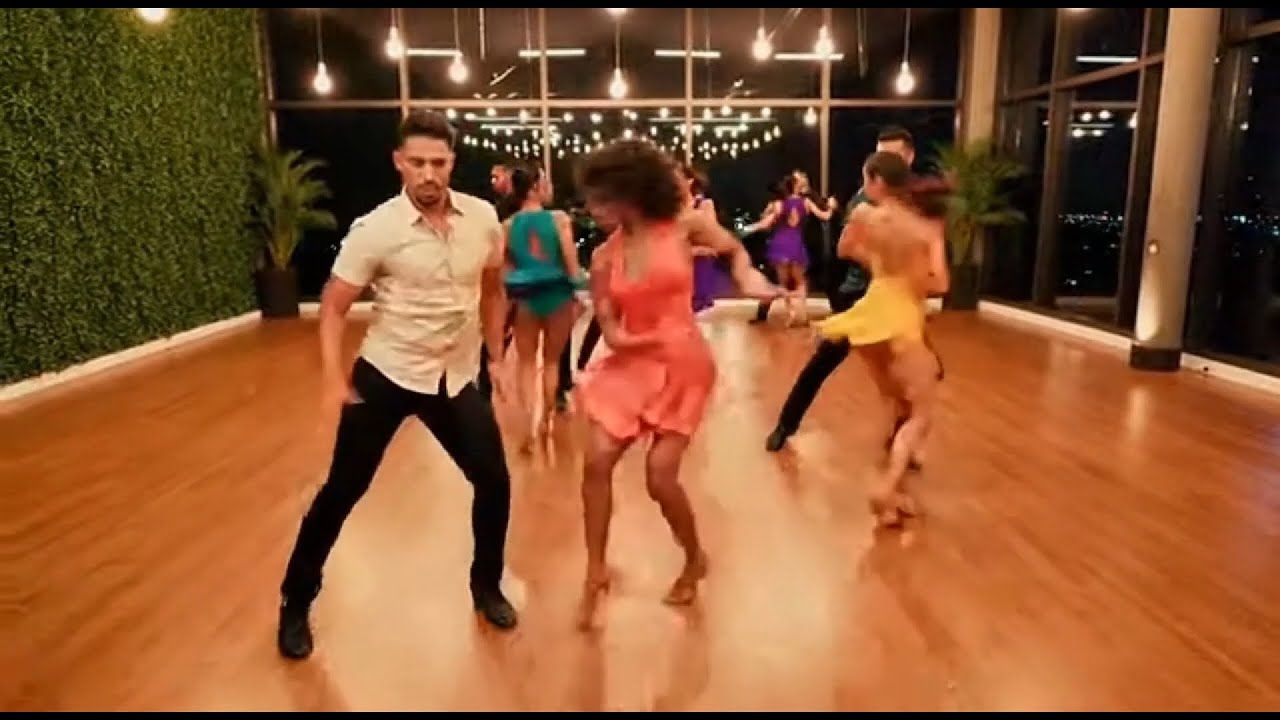 30 Minutes of Salsa Dancing 💃🔥 | Energetic Latin Dance Moves