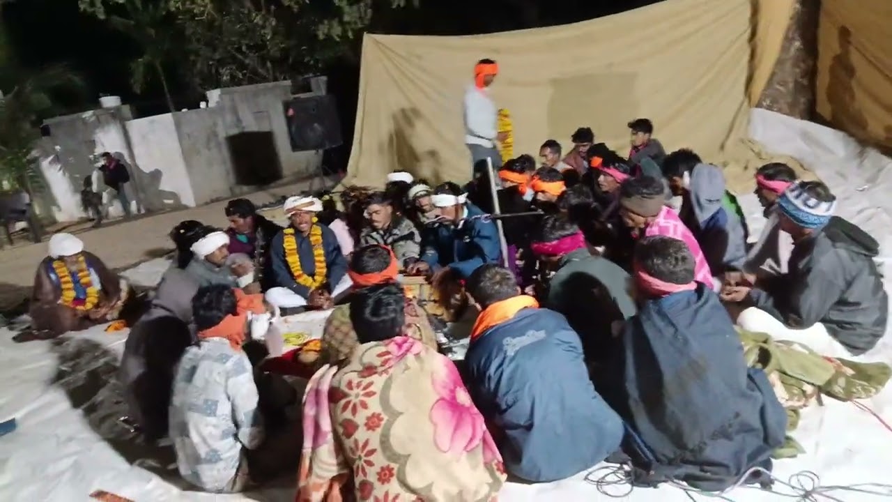 है भाथी वंदे खेलन मे आवो नाग देव खेलन मे आवो नाग देव है भाथी वंदे खेलन मे आवो नाग देव 