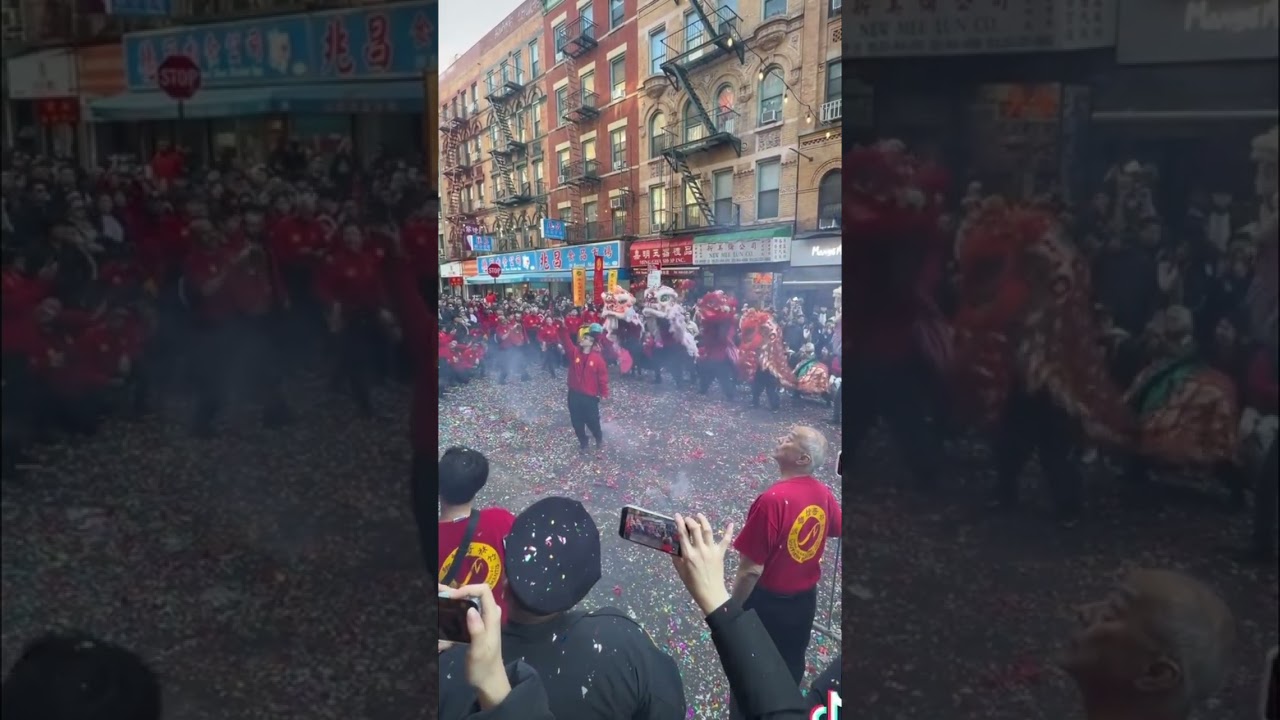 New York Mayor Mandani is celebrating the New Year in Chinatown.