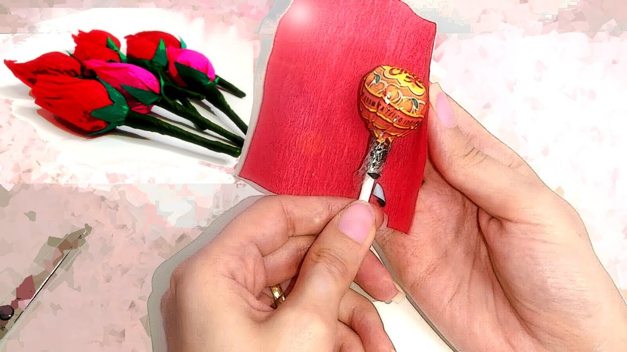 FAÇA ESSA LEMBRANCINHA PARA O DIA INTERNACIONAL DA MULHER - BOTÃO DE ROSA COM CREPOM E PIRULITO