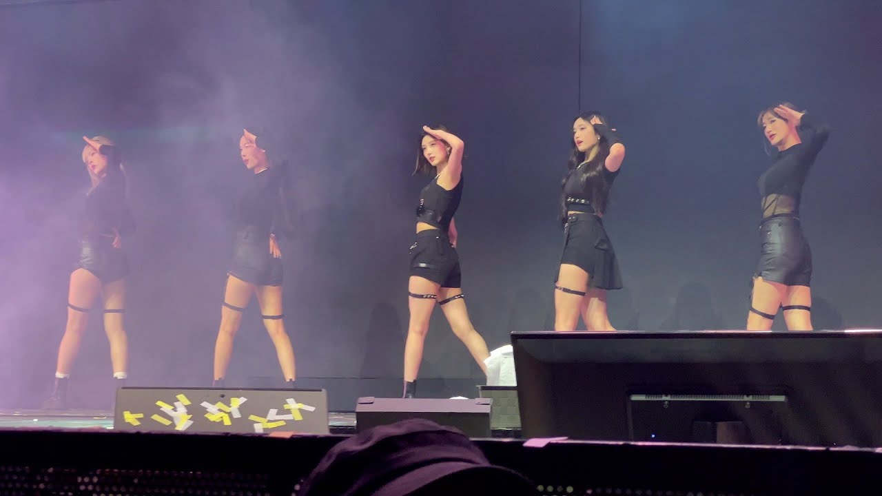 230617 IVE 아이브 LEESEO (이서) and GAEUL (가을) 'KILL THIS LOVE' 직캠 FANCAM PROM QUEENS MANILA