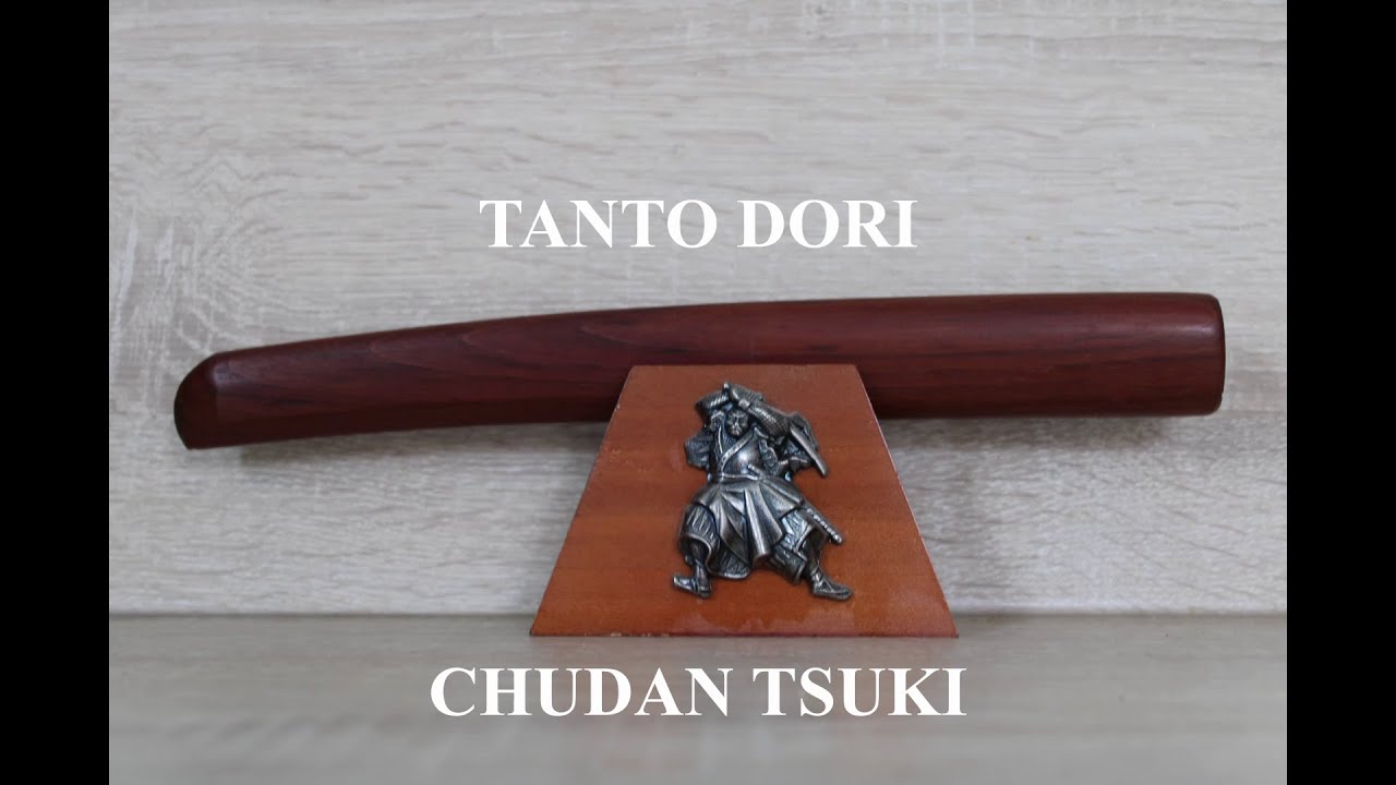 TANTO CHUDAN TSUKI