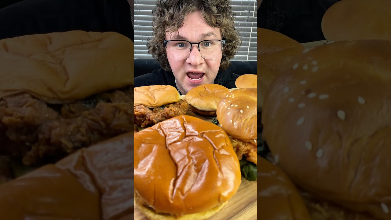 У кого самый лучший куриный сэндвич? 👀 #читмил #куриныйсэндвич #гурман #обзореды #мукбанг