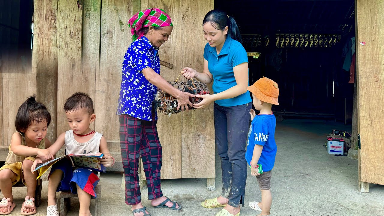 20-year-old single mother - Journey back to the source, the person who raised Huong since childhood