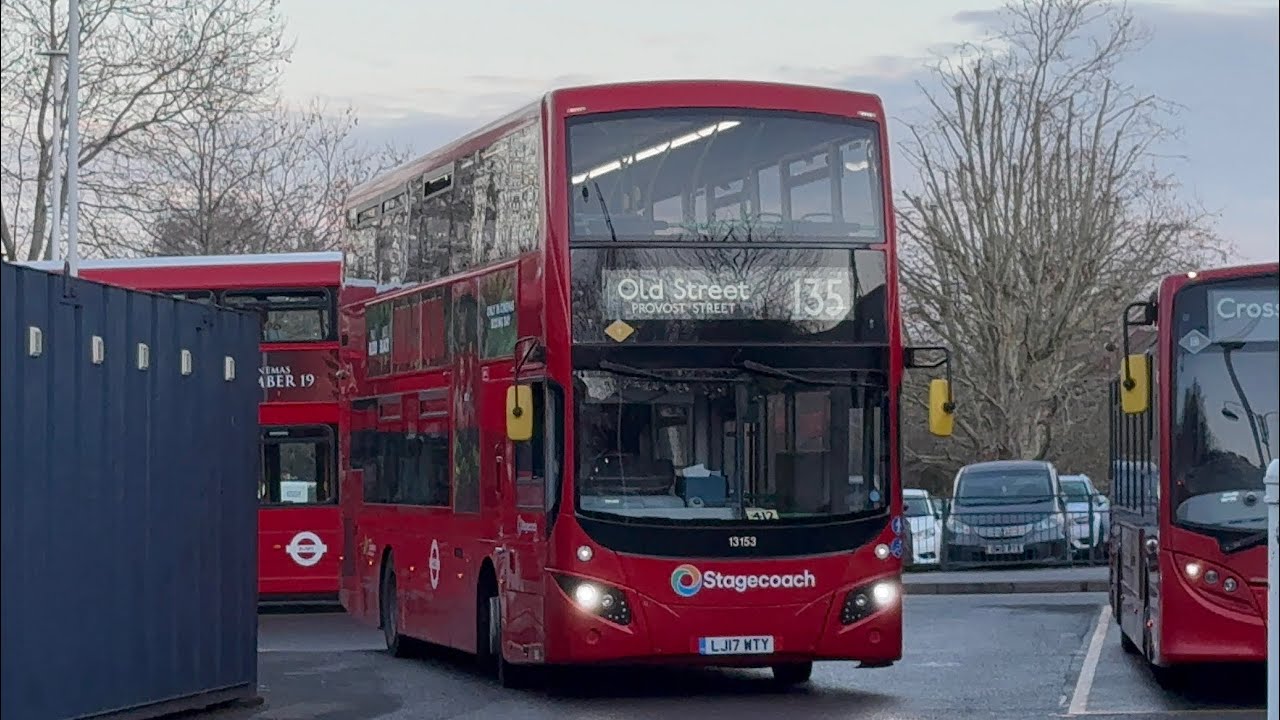 Full Route Visual. Route 135: Crossharbour Asda - Old Street | EvoSeti 13153 LJ17 WTY