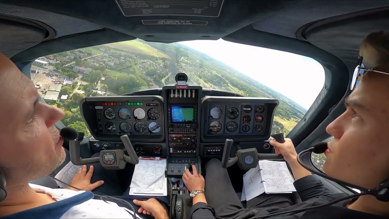 Practicing landing without engine power. | EPRG - Socata TB-10 Tobago | Ćwicząc lądowanie bez mocy.