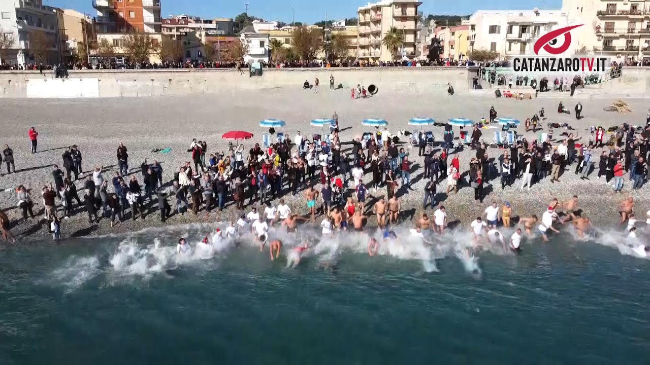 Festa solidale per il Tuffo di Capodanno 2023