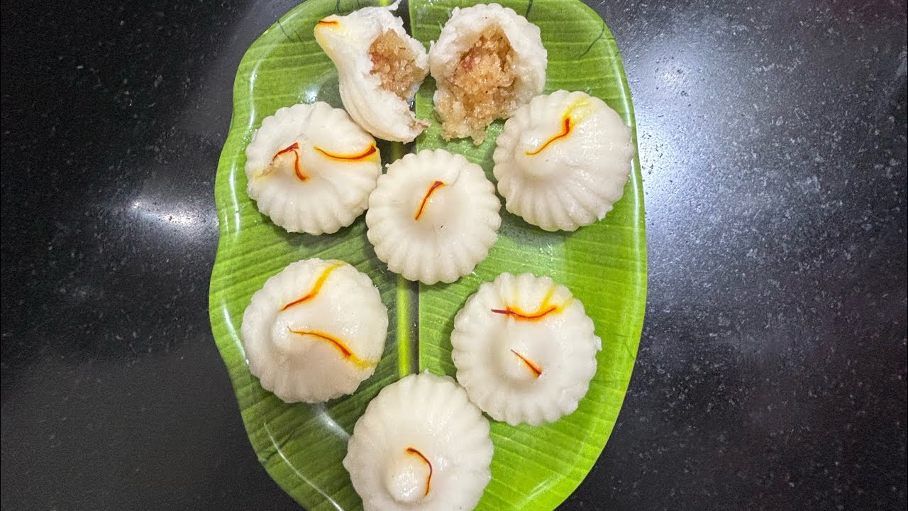 गणपति बप्पा की सबसे पसंद वाले मोदक की सबसे आसान रेसिपी | UKADICHE MODAK | STEAM MODAK | Vlog 61