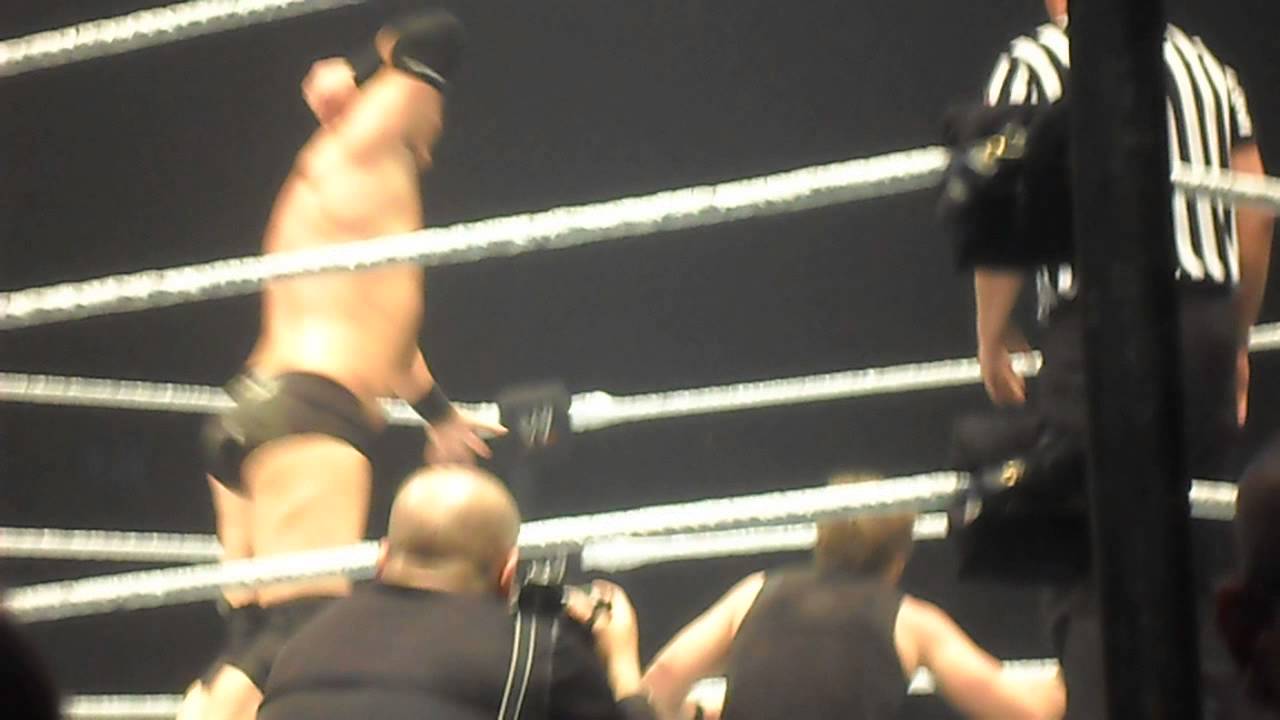 WWE 2014 Zenith Strasbourg - PT1 Rybaxel & Randy Orton Vs The Shield
