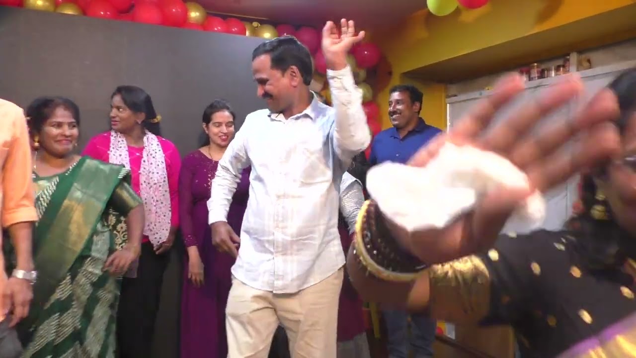 ಭೈರವ ರಾಗ ಮ್ಯೂಸಿಕಲ್ ಅಕಾಡೆಮಿ ಕರೋಕೆ ಗಾಯನ ಮತ್ತು ಸಂಸ್ಕೃತಿಕ ಕಾರ್ಯಕ್ರಮ ನಿಯೋಜನೆ ಶ್ರೀಮತಿ ಸುಜಾತಾ ಮೇಡಂ 7.2.26.