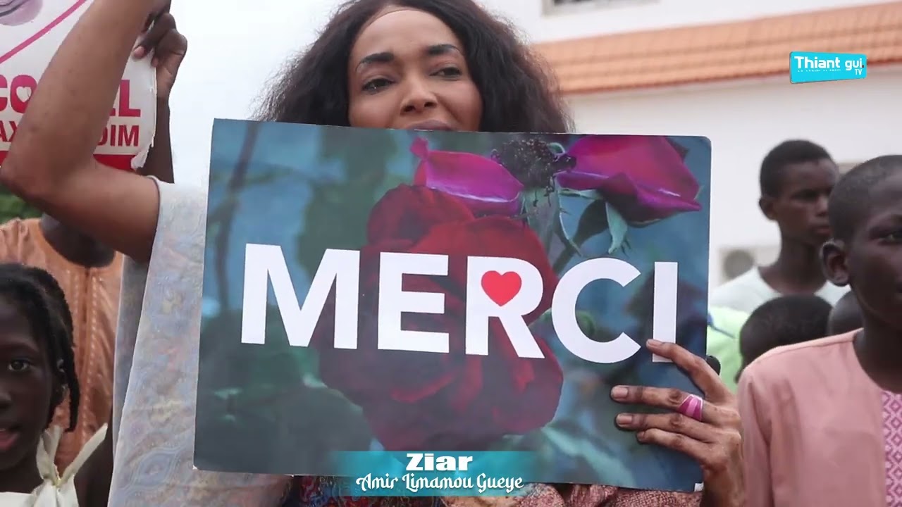 SOKHNA AIDA REÇOIT AVEC JOIE LE TROUPEAU DE CHAMEAUX OFFERT PAR AMIR LIMAMOU GUEYE POUR LE MAGAL...