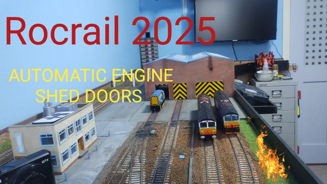 Rocrail 2025 Automatic Engine shed Doors