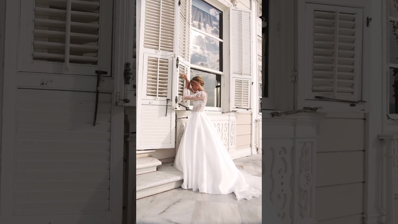 Timeless Elegance: Our Stunning Ball Gown Wedding Dress with Satin Skirt and Lace Corset