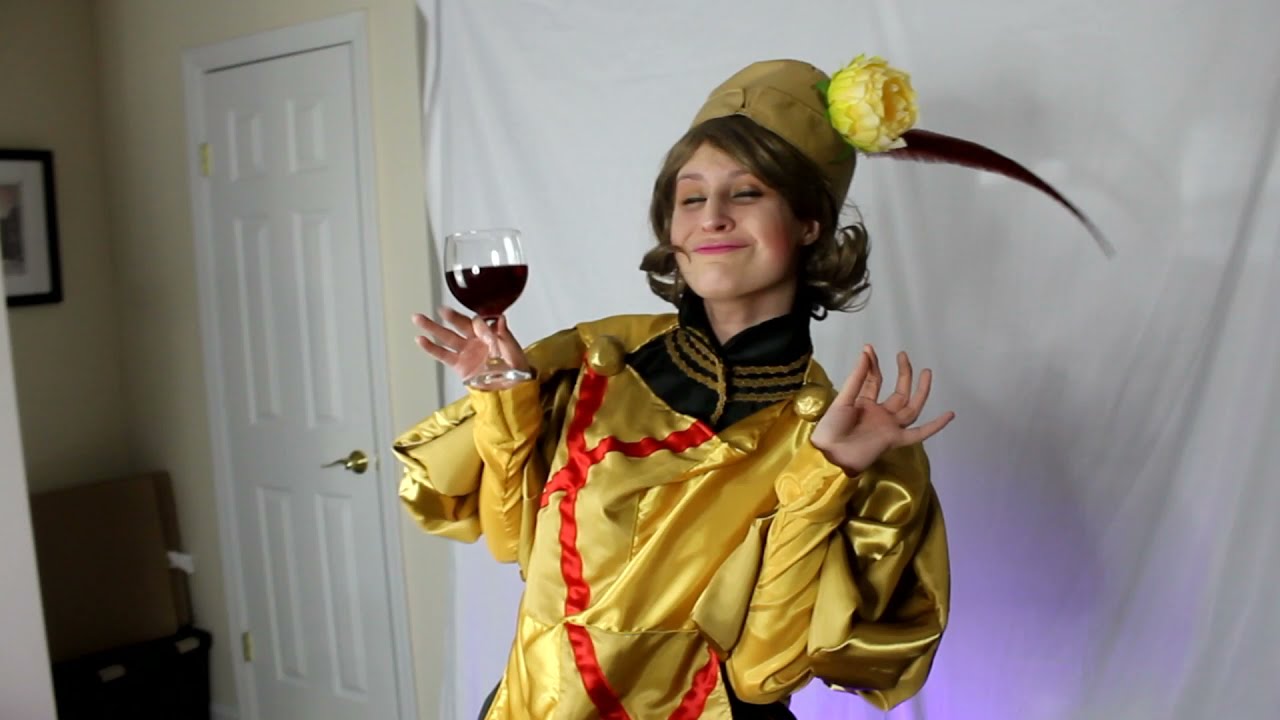 Building The Minstrel from Sleeping Beauty Cosplay