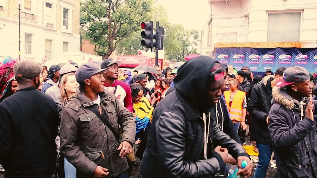 Cameo - Candy @ Notting Hill Carnival 2014 ..spontaneous crowd dance