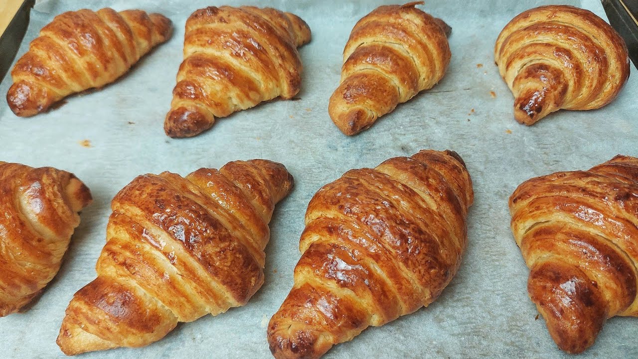 Domowe croissanty do cappuccino Maślane rogale, jak z włoskiego baru