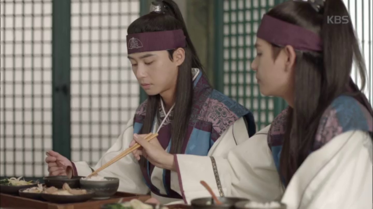 화랑 - 화랑들, 박서준이 왕이라고 믿고 어색하게 잘해줘?!.20170213