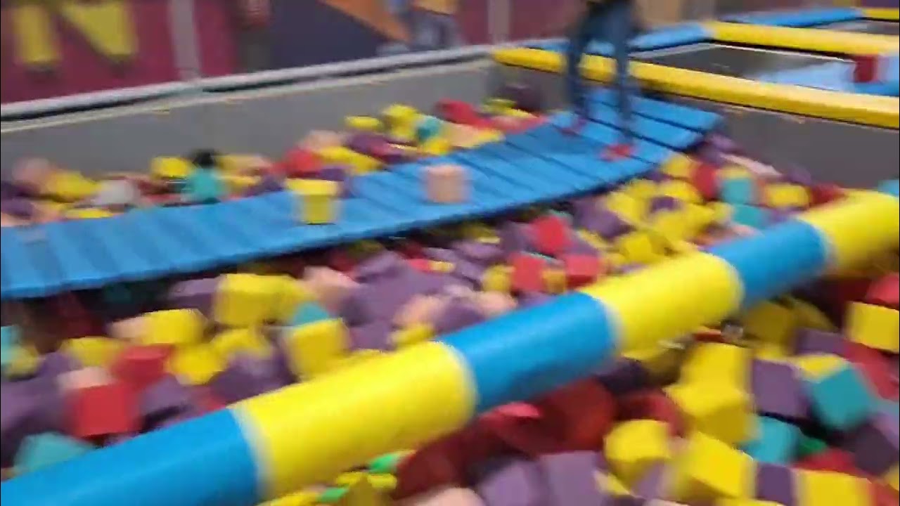 #trampoline park##SKYVILLE.