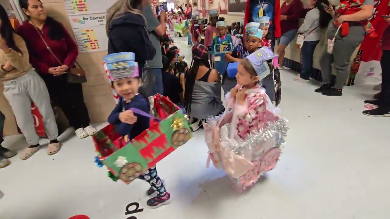 Harlean beal Christmas 🎄 parade 2025