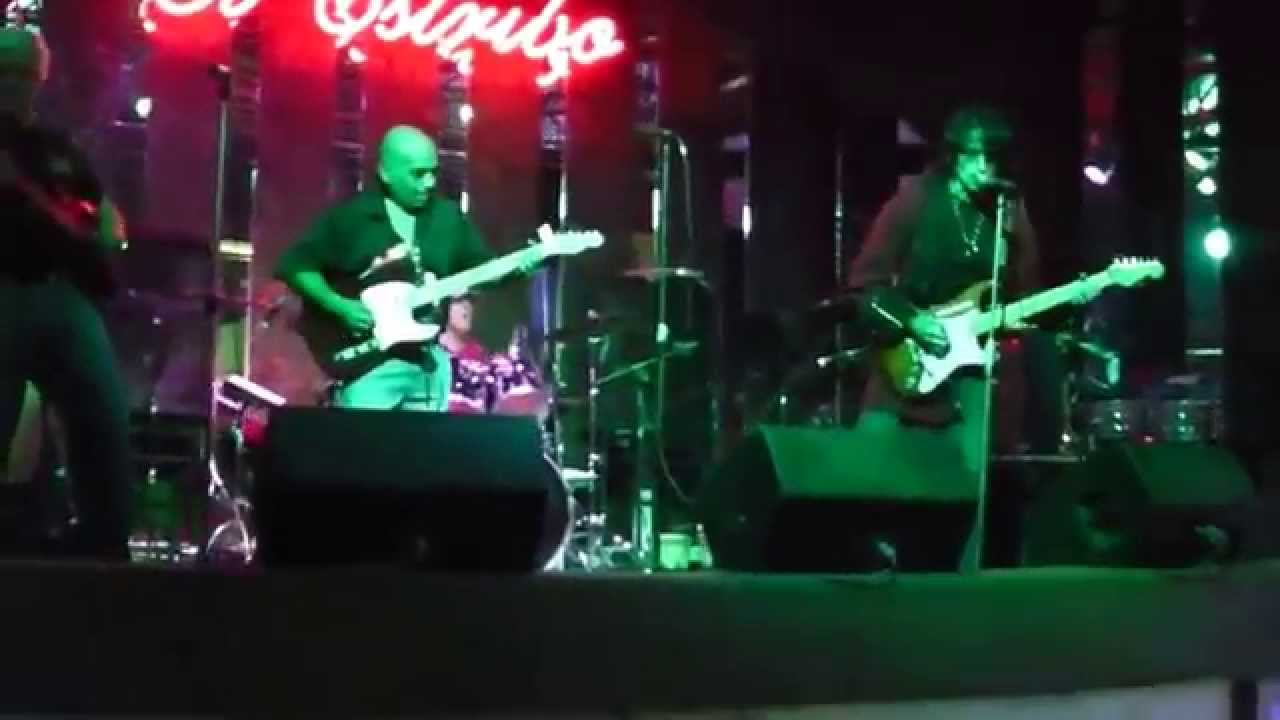 First concert La Banda Aerea in Peru at estribo