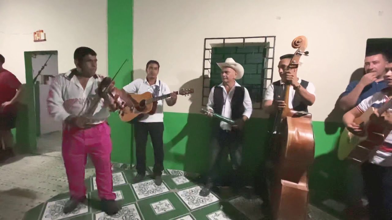 Grupo los Ramírez de ilobasco ( el muñeco/ cover )