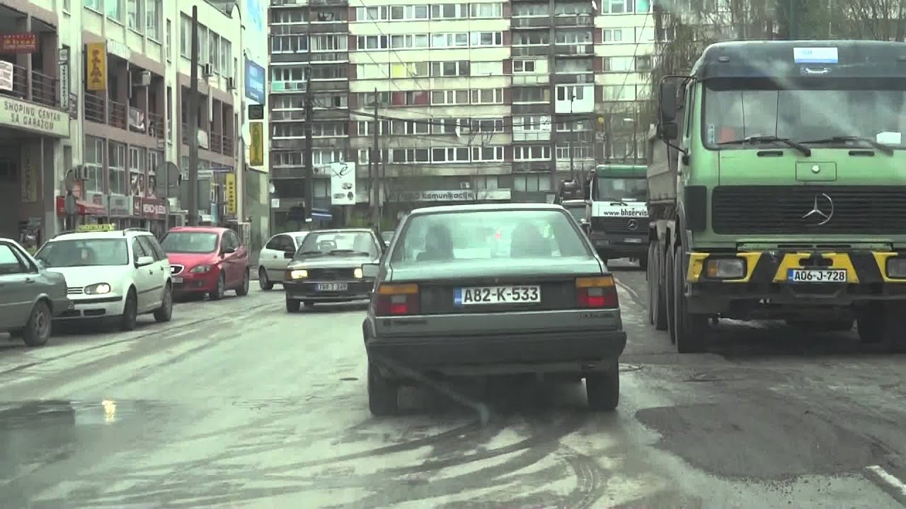 Tour De BiH - vožnja kroz SARAJEVO uz vodiča Sarajliju  koji nam detaljno opisuje grad Audio radi
