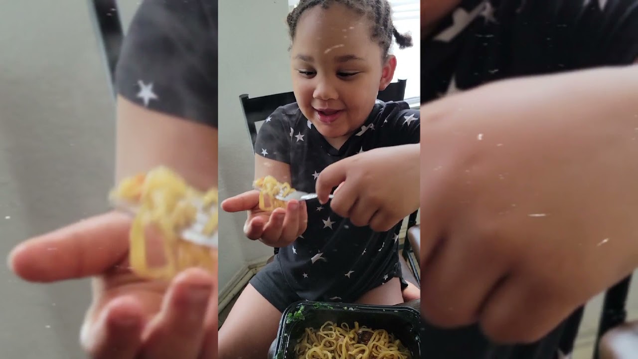 👸🍜First Unicorn Ride 🍜👸 #KidMukbang #NoodleMukbang