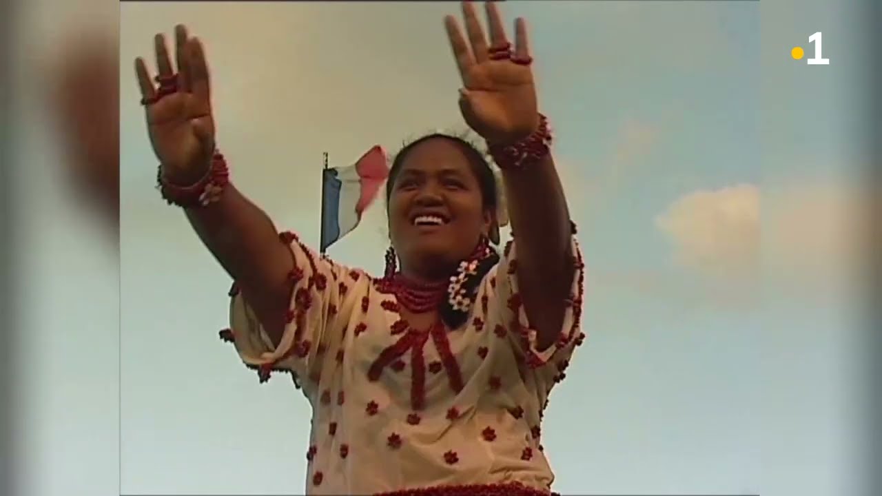 TALANOA: Danse individuelle femmes Hahake (13 juillet 2006)