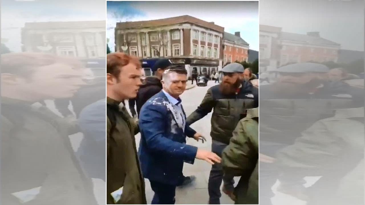 Aşırı sağcı siyaset&ccedil;iye i&ccedil;ecekli protesto&hellip; &Ouml;nce oy istedi sonra yumrukladı